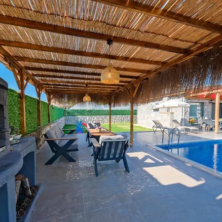 Willa Vareste & Tas Mahal Fethiye